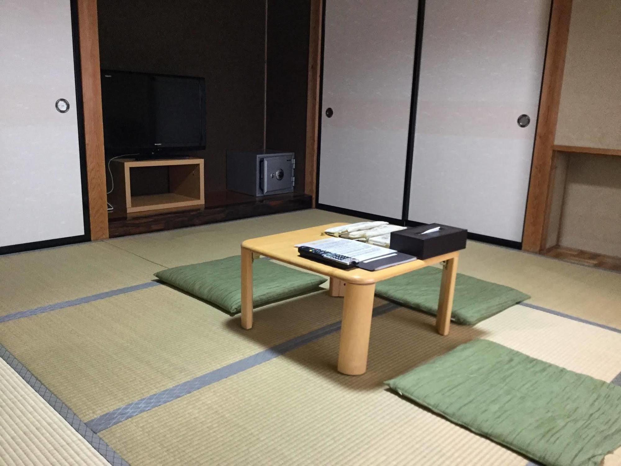 Nozawaonsen Guest House Miyazawa Exterior photo